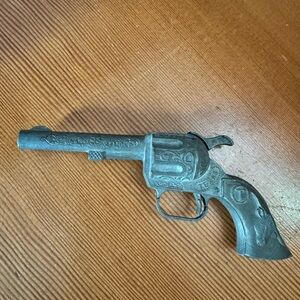 Vintage 1950’s Kids Toy Die Cast Revolver for Decorative Uses or collection